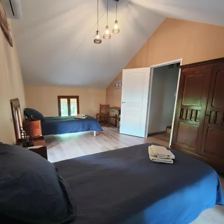 Holiday home Domaine Le Petit Garem Brantome